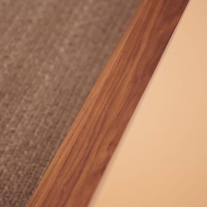 Letto moderno con piattaforma in noce di lusso 