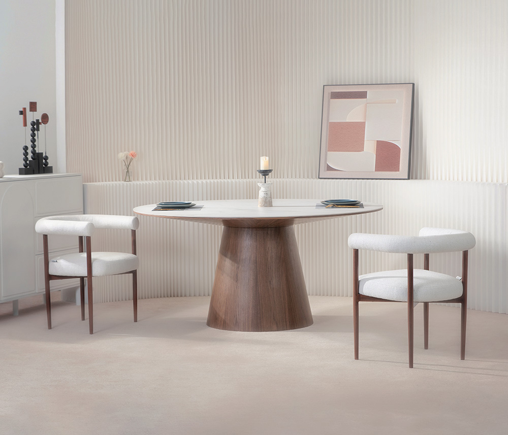 Elementi essenziali di una casa minimalista moderna: colori, mobili e layout