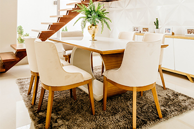 Trovare il produttore di sedie da pranzo perfetto per la tua casa