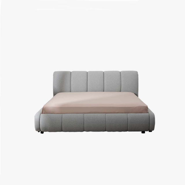 Letto moderno con piattaforma imbottita in grigio con struttura in legno