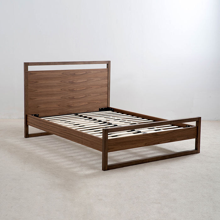 Letto Queen King in legno con testiera