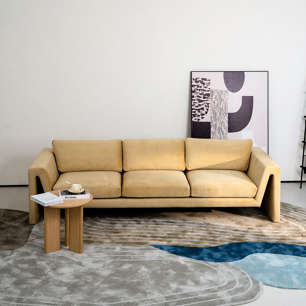 Divano imbottito in velluto a tre posti dal design italiano contemporaneo per soggiorno