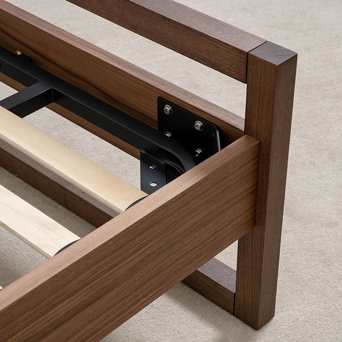 Letto Queen King in legno con testiera