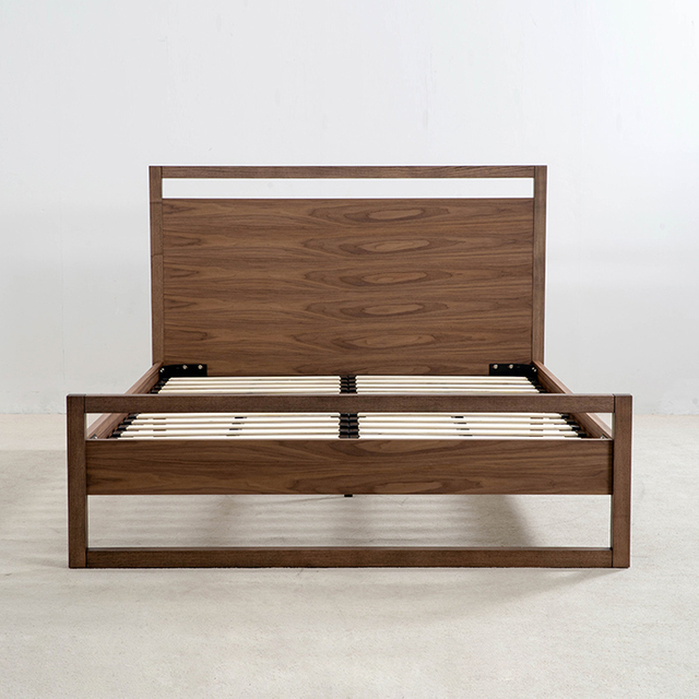 Letto Queen King in legno con testiera